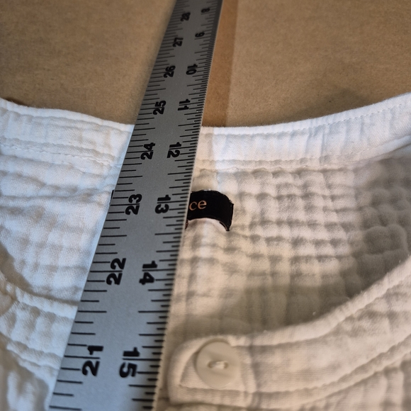 Quince Cream Textured Blouse 2543 - Picture 5 of 7